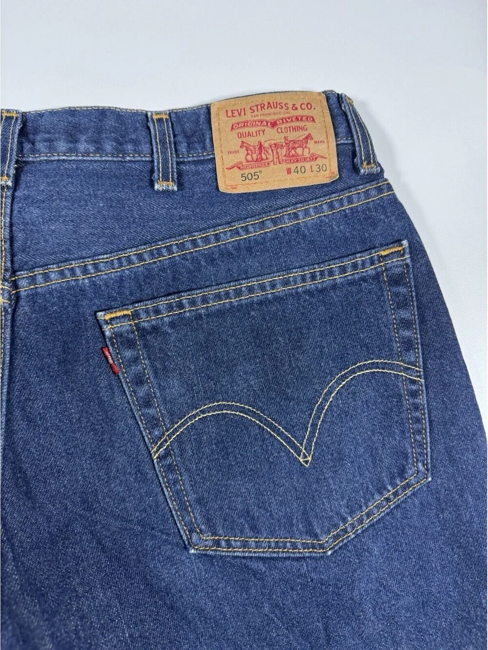 Vintage Levi’s 505 Jeans 40x30 (Fits 38x29) Made in USA Dark Wash Red Tab Denim